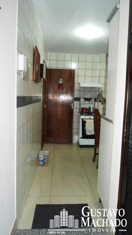 Casa à venda com 3 quartos, 200m² - Foto 8