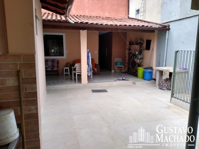 Casa à venda com 3 quartos, 200m² - Foto 16