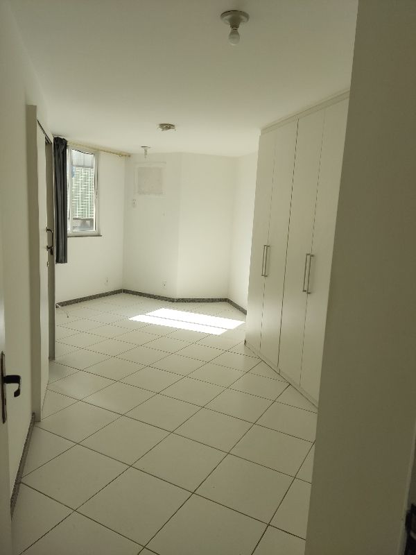 Apartamento à venda com 3 quartos, 98m² - Foto 4