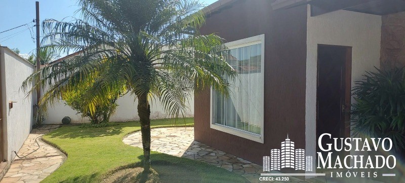 Casa à venda com 3 quartos, 170m² - Foto 1