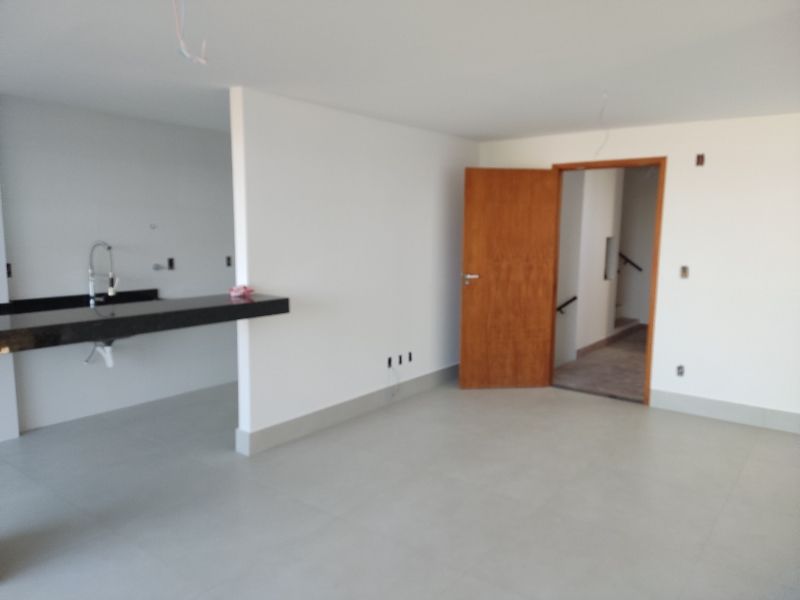 Apartamento à venda com 3 quartos, 94m² - Foto 5