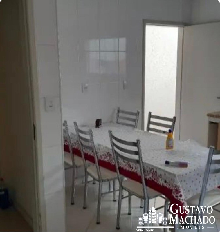 Casa à venda com 3 quartos, 197m² - Foto 4