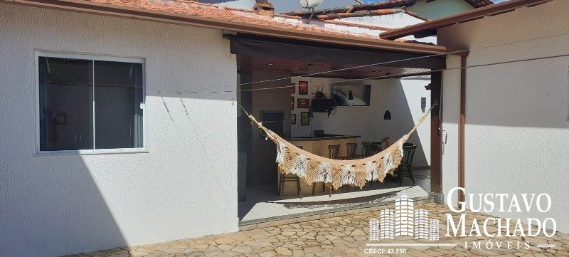 Casa à venda com 3 quartos, 170m² - Foto 9