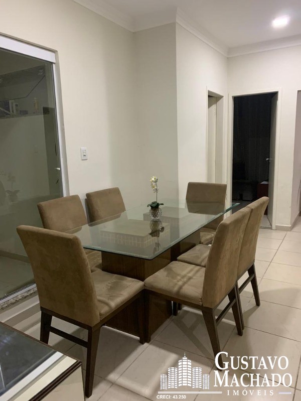 Casa à venda com 3 quartos, 120m² - Foto 1