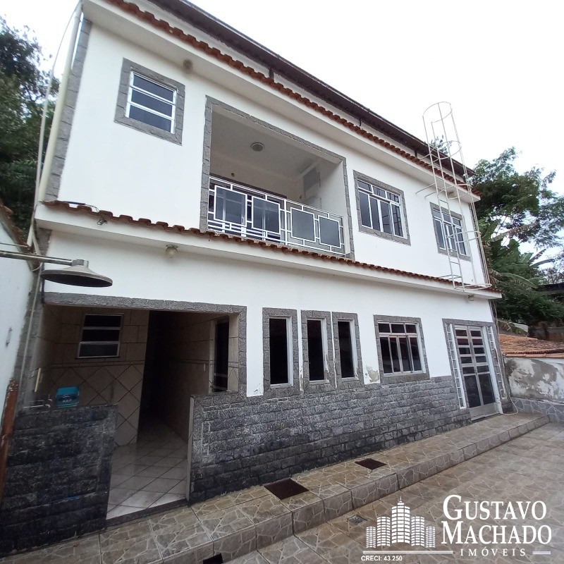 Casa à venda com 3 quartos, 150m² - Foto 1