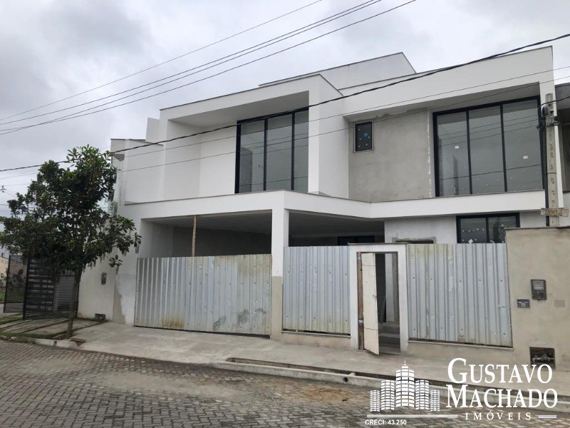 Casa à venda com 3 quartos, 215m² - Foto 3