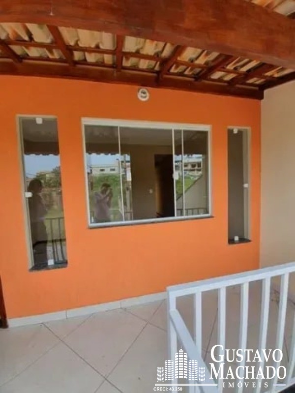 Casa à venda com 2 quartos, 101m² - Foto 2