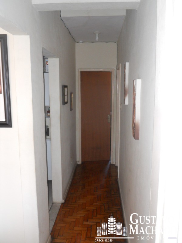 Apartamento à venda com 2 quartos, 72m² - Foto 2