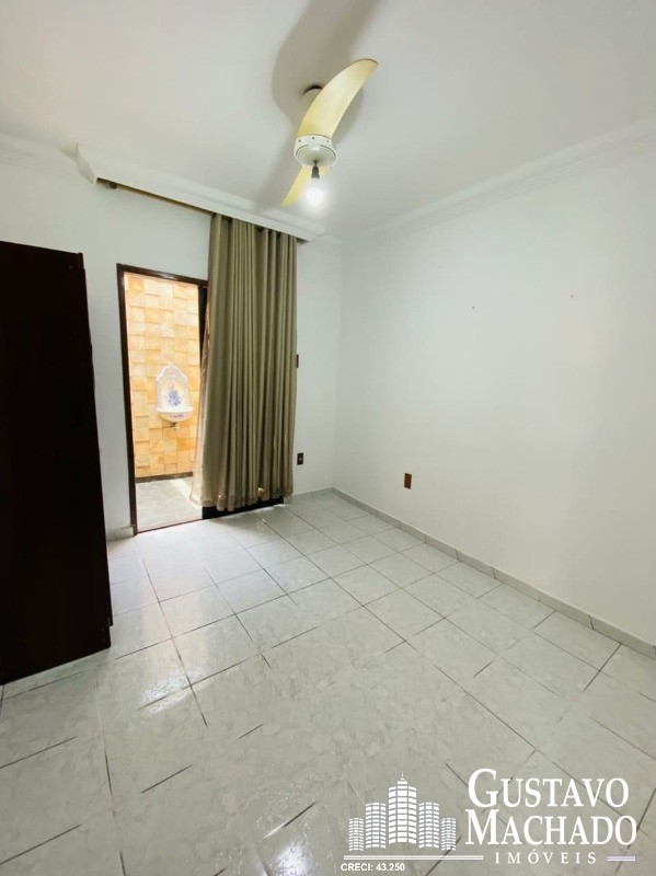 Casa à venda com 4 quartos, 190m² - Foto 15