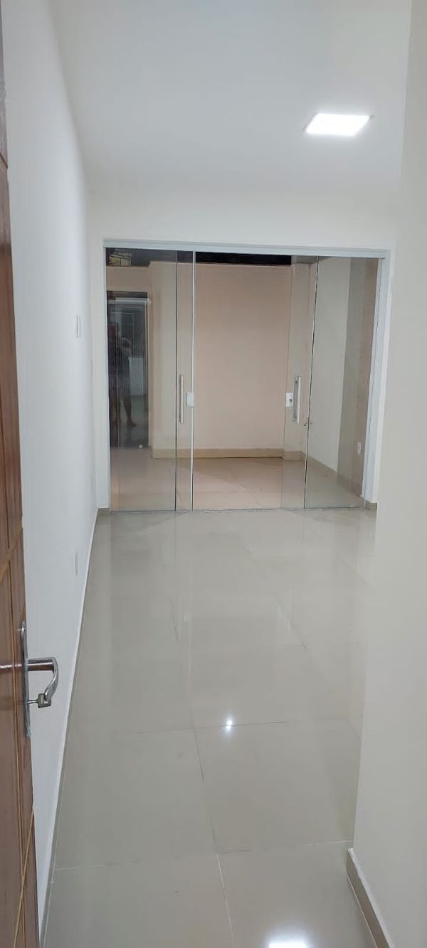 Apartamento à venda com 2 quartos, 95m² - Foto 3