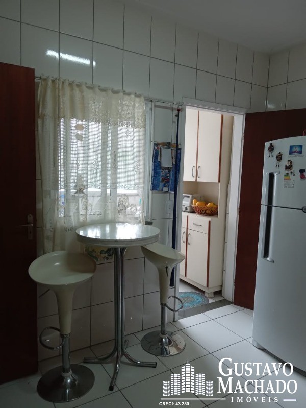 Apartamento à venda com 3 quartos, 40m² - Foto 13