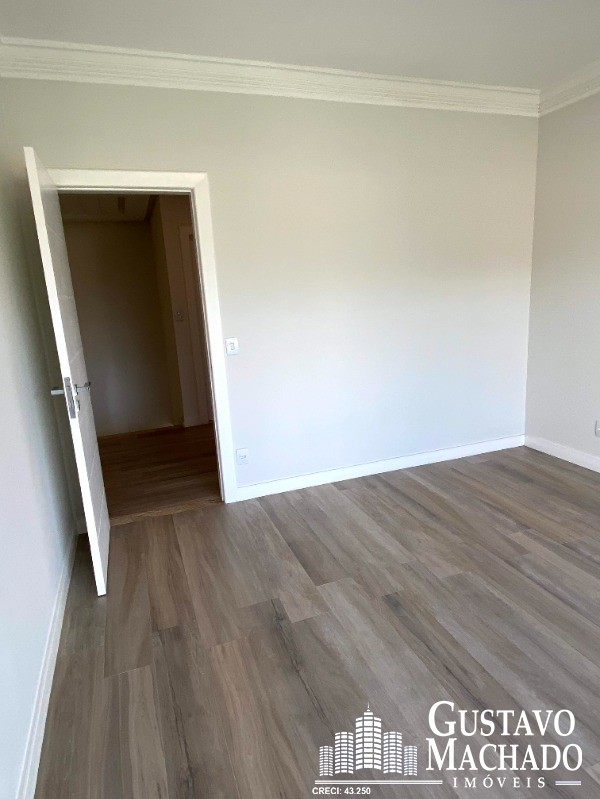 Casa à venda com 4 quartos, 365m² - Foto 5