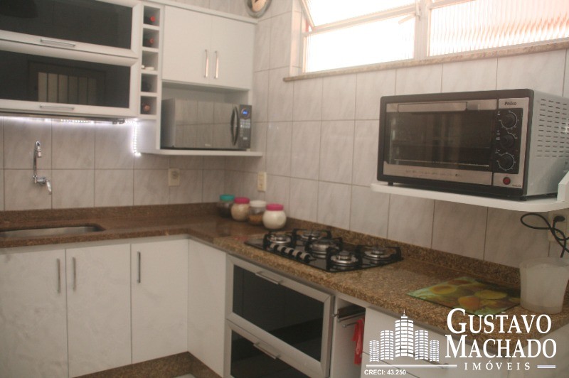 Casa à venda com 4 quartos, 230m² - Foto 5