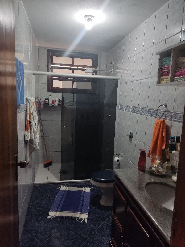 Casa à venda com 3 quartos, 340m² - Foto 15