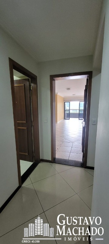 Apartamento à venda com 4 quartos, 157m² - Foto 16