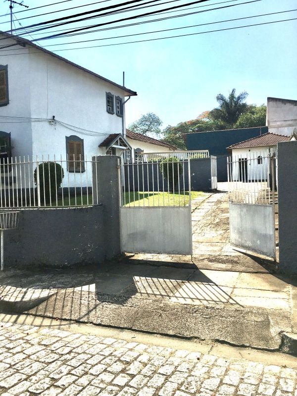 Casa à venda com 4 quartos, 771m² - Foto 5