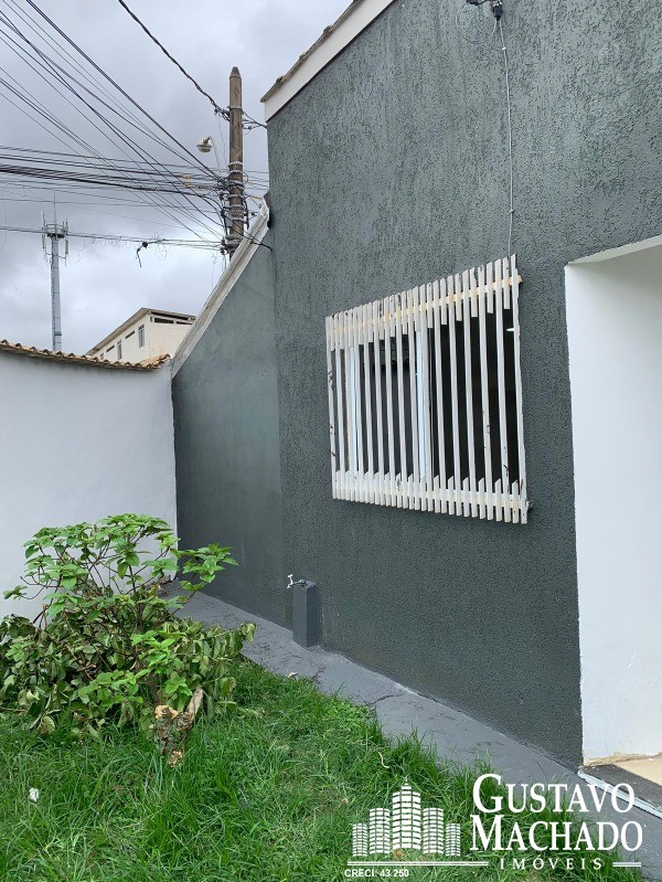 Casa à venda com 3 quartos, 100m² - Foto 3