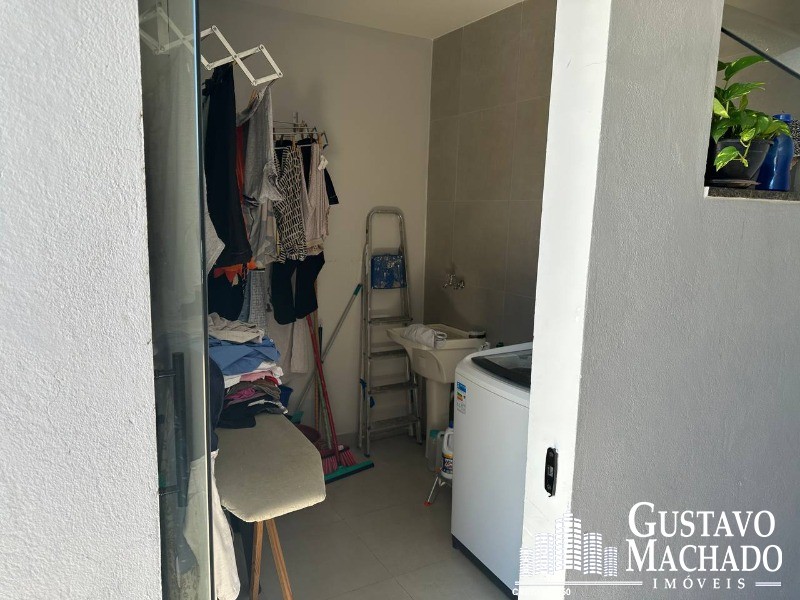 Casa à venda com 5 quartos, 220m² - Foto 20