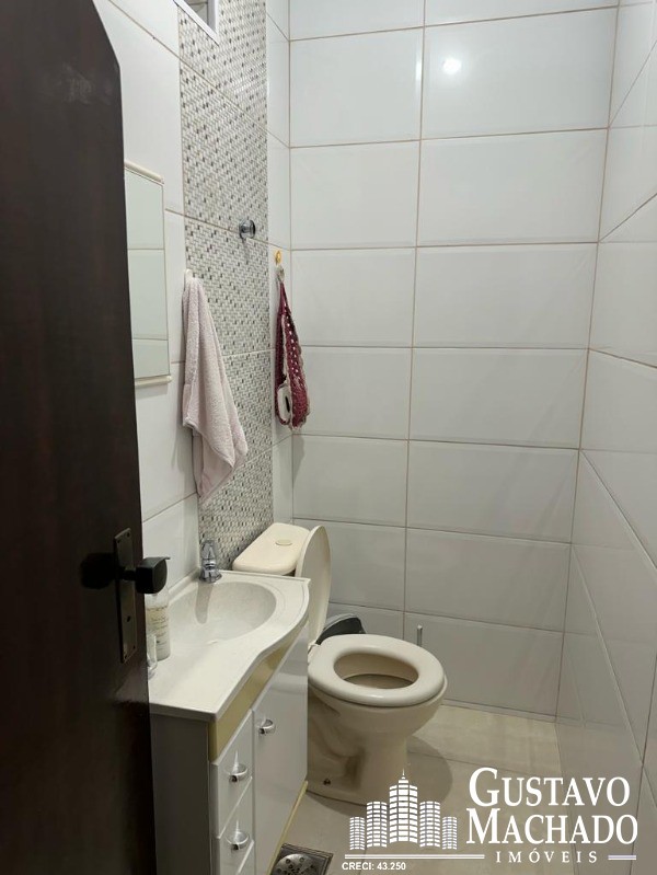 Casa à venda com 5 quartos, 380m² - Foto 4