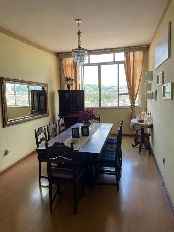 Apartamento à venda com 4 quartos, 130m² - Foto 1