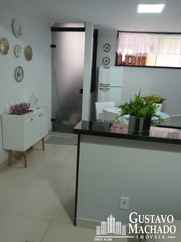 Casa à venda com 2 quartos, 88m² - Foto 8