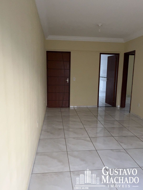 Apartamento à venda com 2 quartos, 75m² - Foto 3