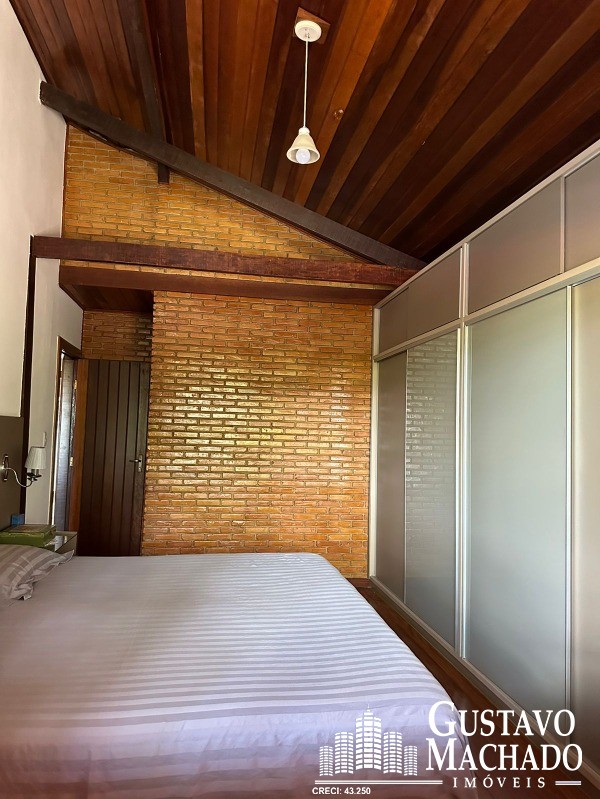 Casa à venda com 3 quartos, 330m² - Foto 17