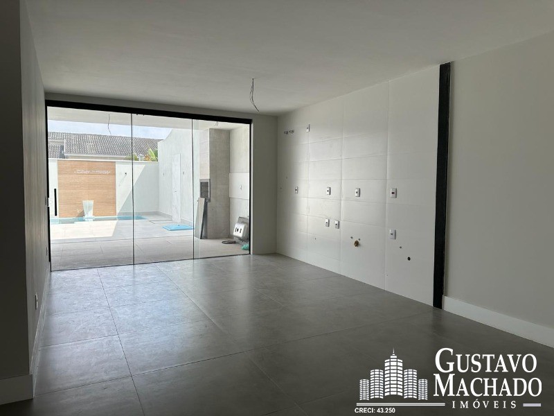 Casa à venda com 3 quartos, 210m² - Foto 8