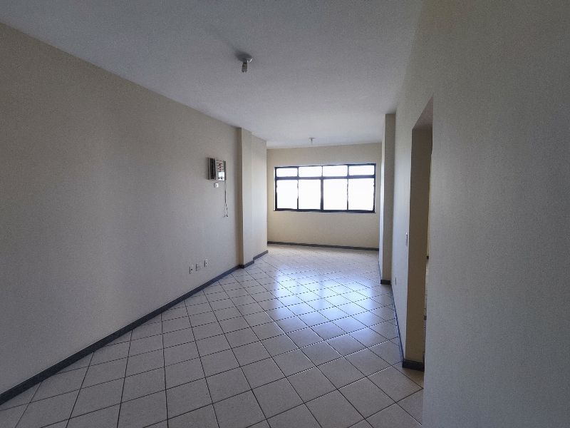 Apartamento à venda e aluguel com 2 quartos, 70m² - Foto 3