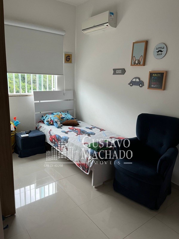 Casa à venda com 3 quartos, 228m² - Foto 10