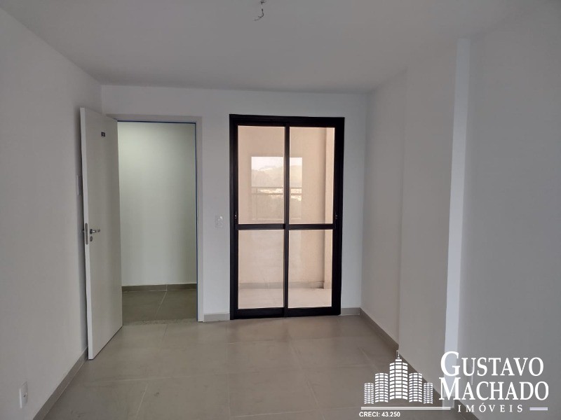 Apartamento à venda com 3 quartos, 94m² - Foto 2