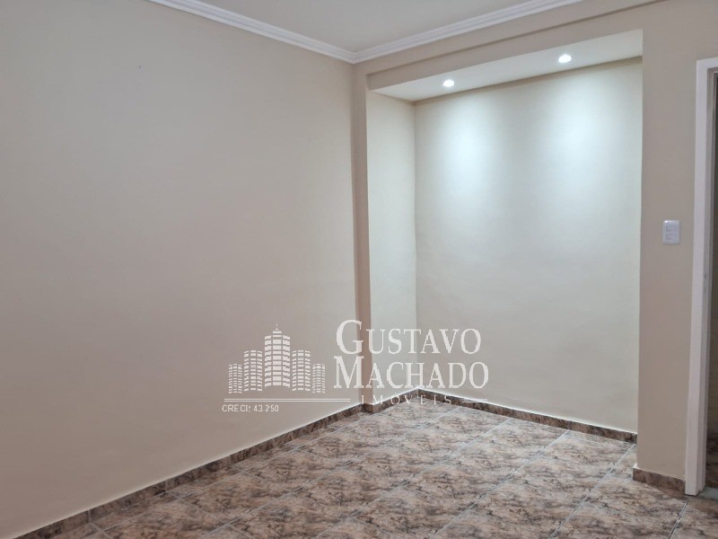 Apartamento para alugar com 3 quartos, 140m² - Foto 2