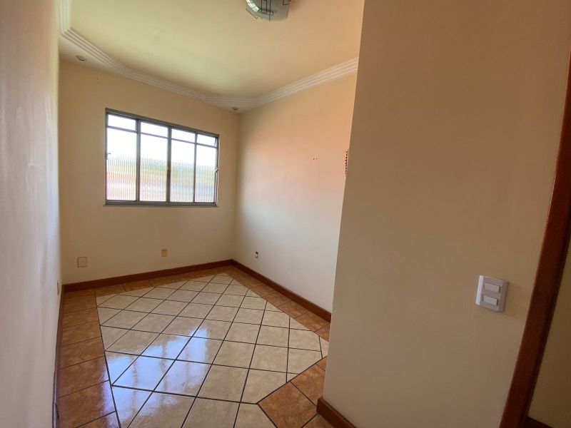 Apartamento à venda com 3 quartos, 95m² - Foto 11