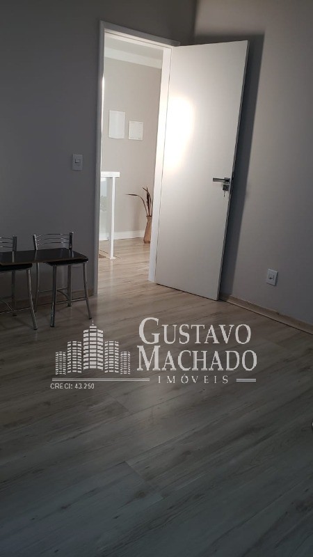 Casa à venda com 3 quartos, 240m² - Foto 10