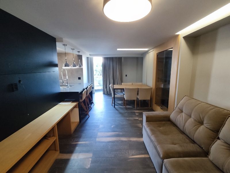 Apartamento à venda com 2 quartos, 146m² - Foto 2