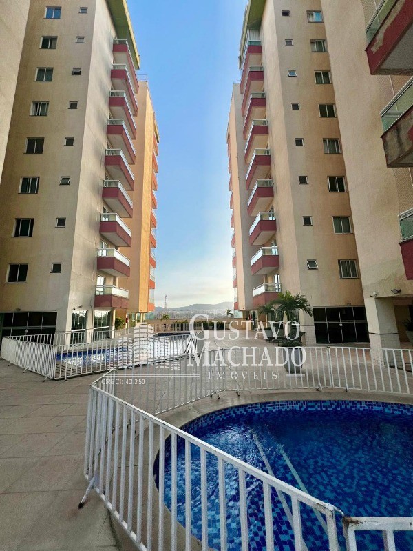 Apartamento à venda com 2 quartos, 67m² - Foto 1