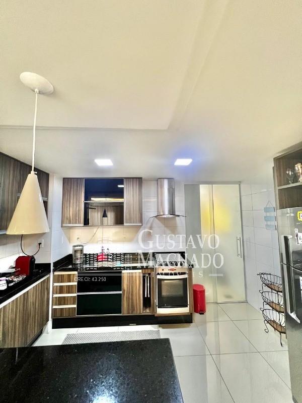 Apartamento à venda com 2 quartos, 67m² - Foto 5