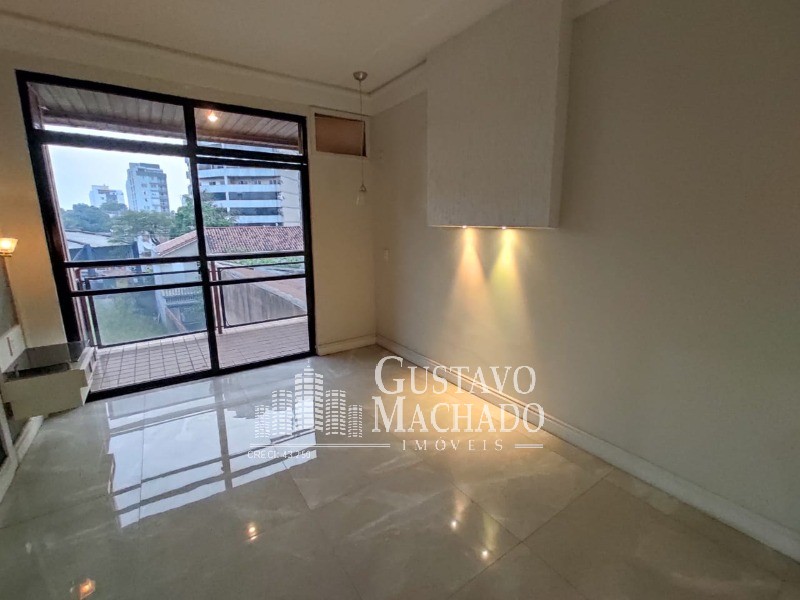 Apartamento à venda com 3 quartos, 194m² - Foto 18