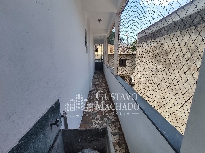 Casa para alugar com 4 quartos, 400m² - Foto 16