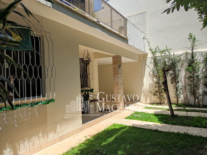 Casa à venda com 4 quartos, 243m² - Foto 2