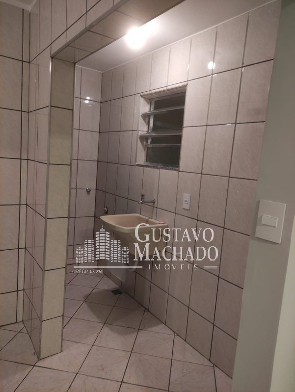 Apartamento à venda com 2 quartos, 66m² - Foto 2