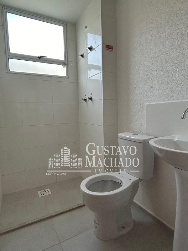 Apartamento à venda com 2 quartos, 45m² - Foto 2