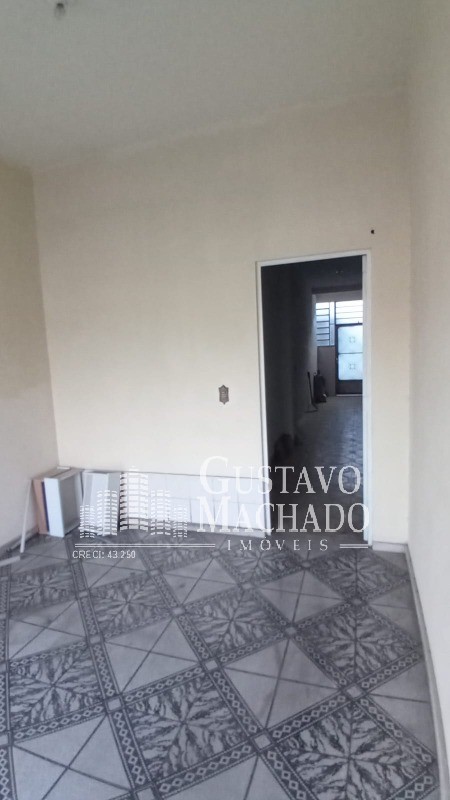 Casa à venda com 5 quartos, 324m² - Foto 11