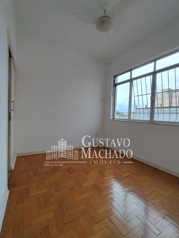 Apartamento à venda com 3 quartos, 101m² - Foto 12