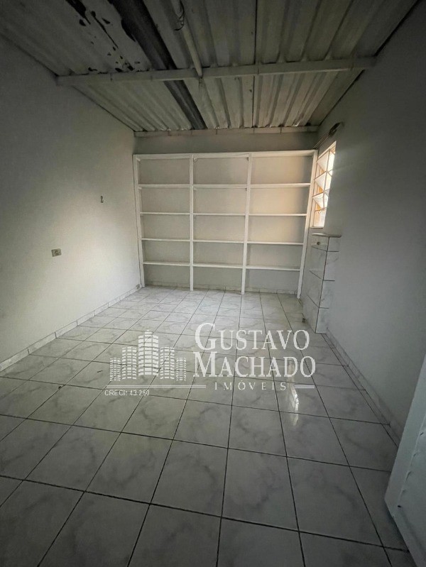 Casa à venda com 4 quartos, 130m² - Foto 19