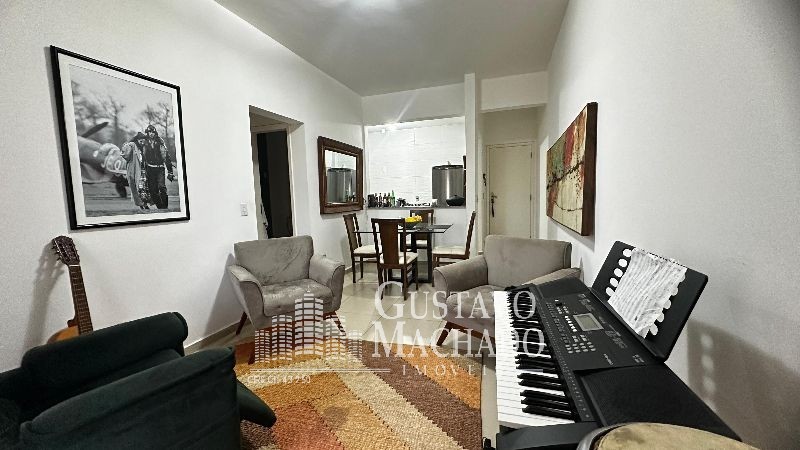 Apartamento à venda com 2 quartos, 75m² - Foto 2