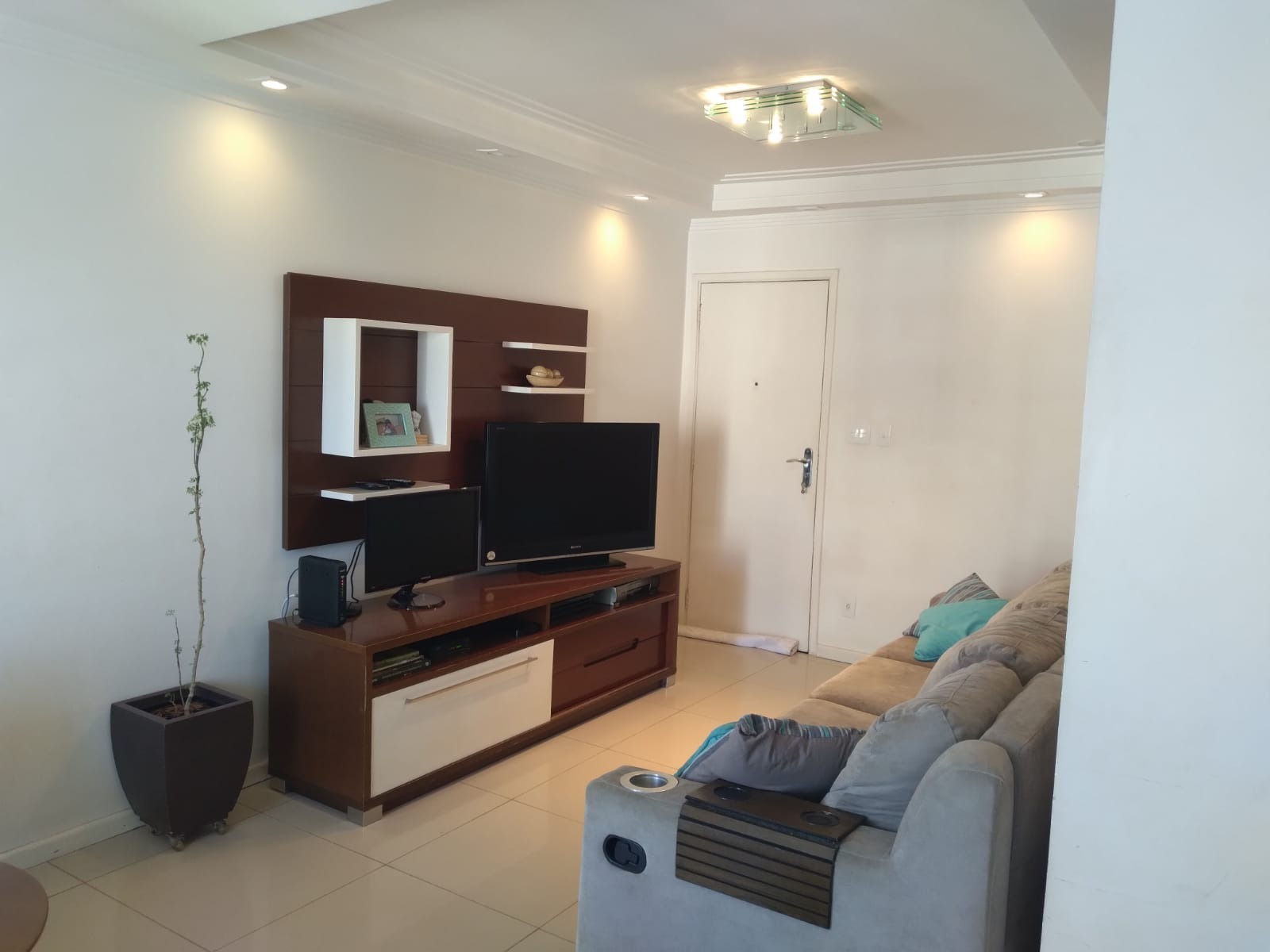 Apartamento à venda com 3 quartos, 112m² - Foto 3