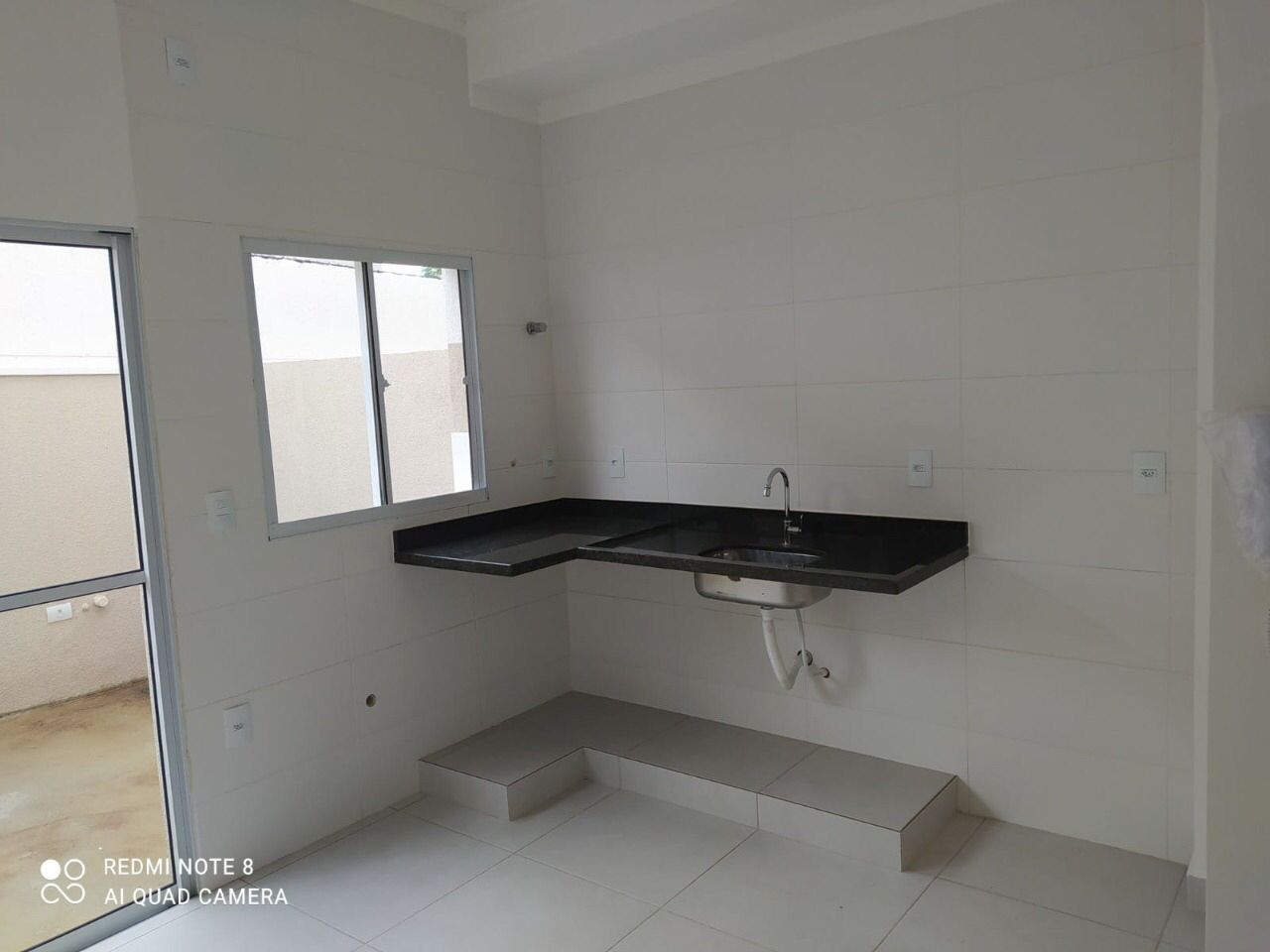 Casa à venda com 2 quartos, 72m² - Foto 6