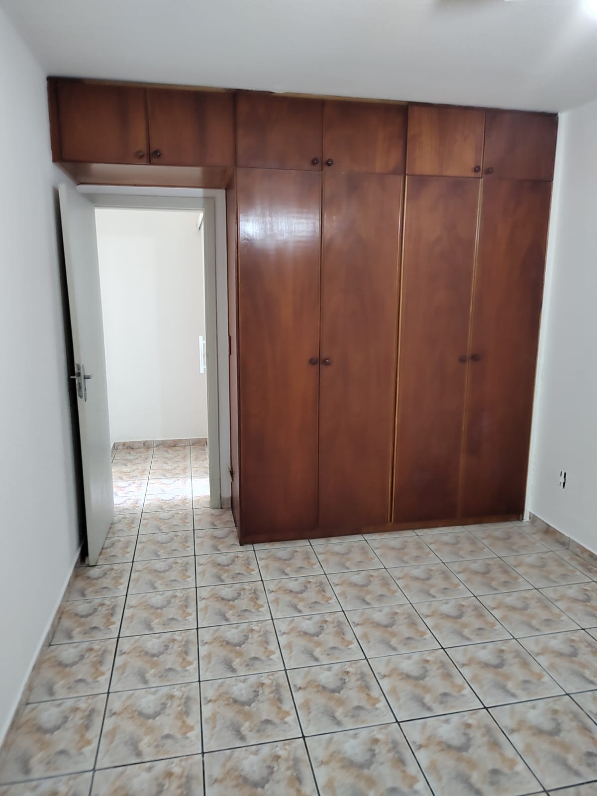 Apartamento à venda com 2 quartos, 65m² - Foto 10