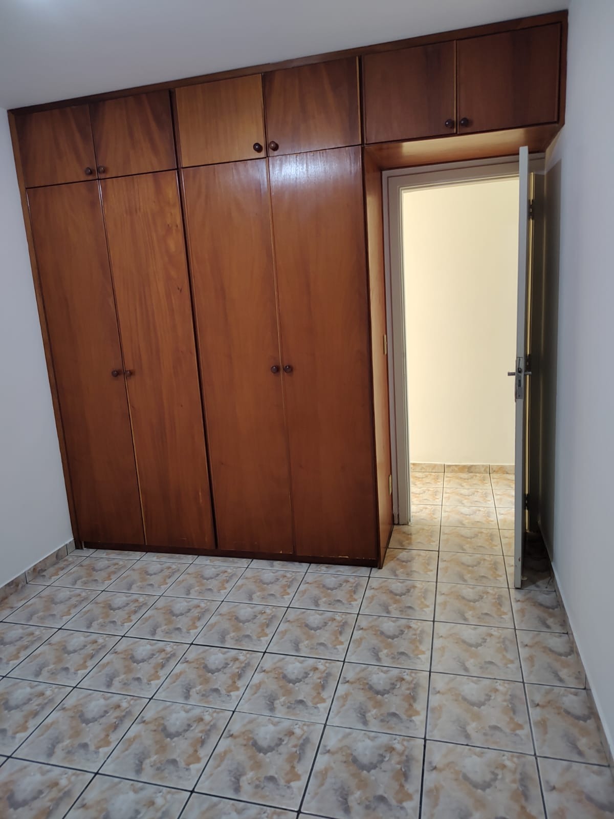 Apartamento à venda com 2 quartos, 65m² - Foto 12